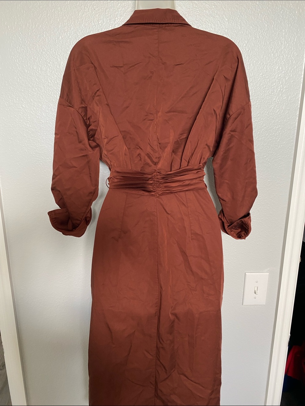 Antonio Melani Roxanne Button-Front Shirt Midi Dress in Brown Rust Waist Tie 2 - Picture 7 of 11